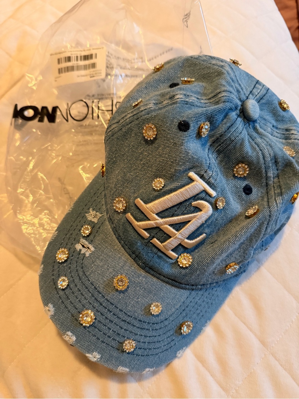BRAND NEW embellished denim cap 🧢